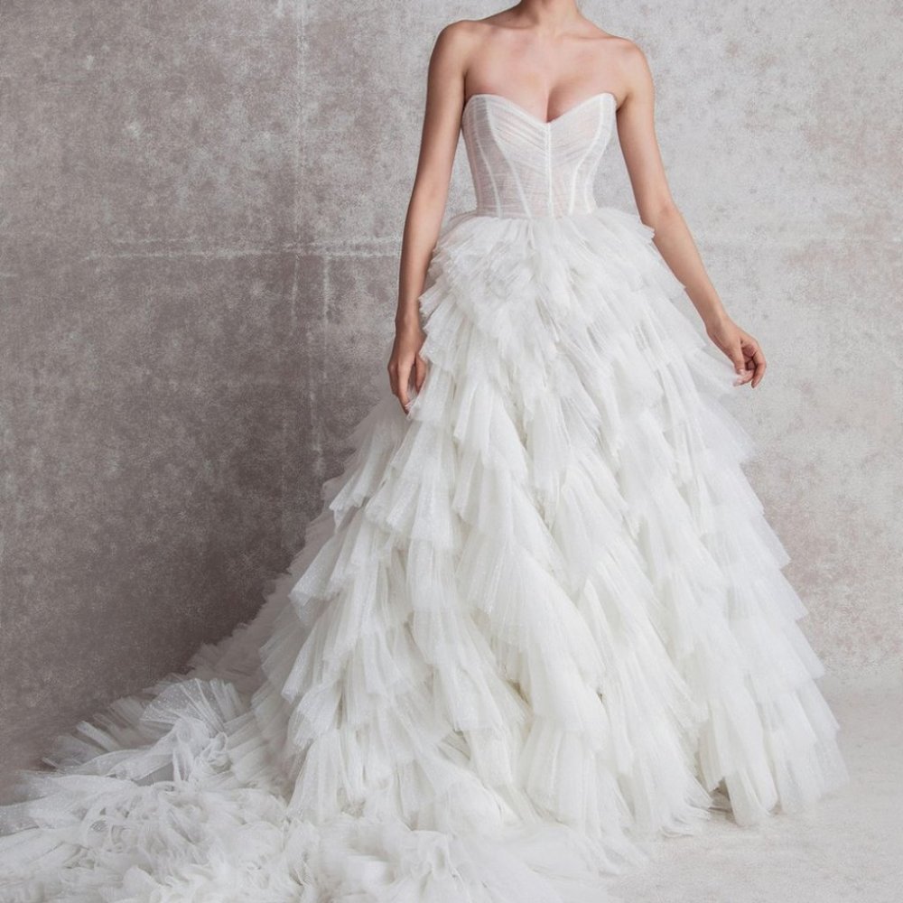 Amanda James Bridal | Simone Wedding Dress | SIZE 10 | AMAZING CONDITION